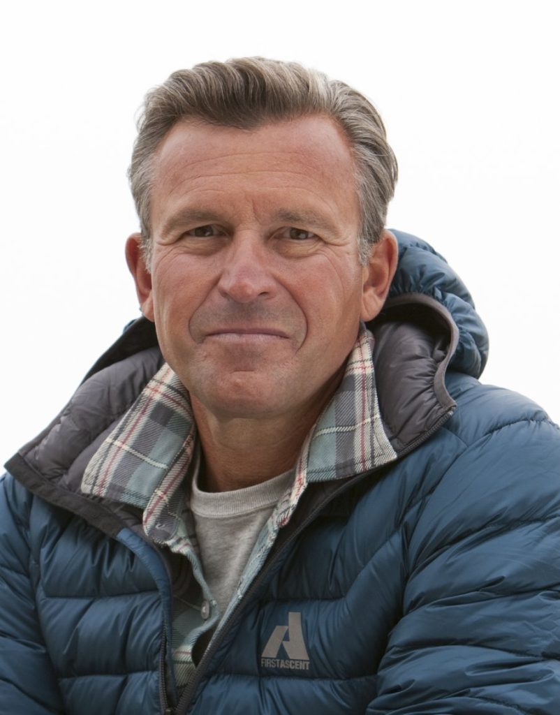 A headshot of Ed Viesturs