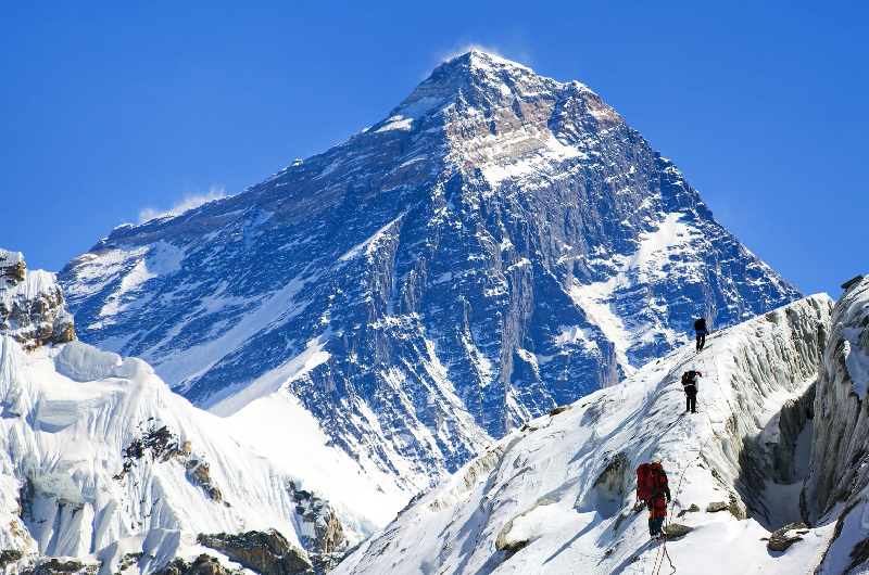 El Everest en un día despejado.