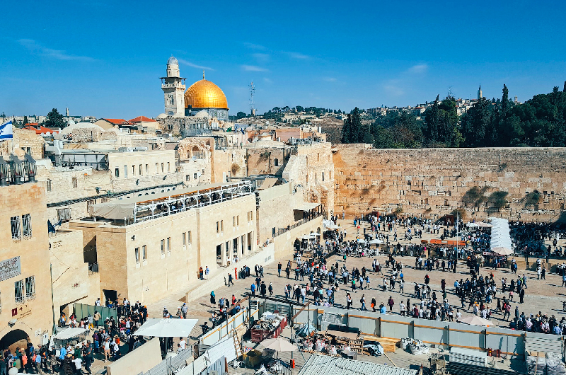 Spring Holidays in the Holy City: Health and Safety Risks for Travelers in Jerusalem 