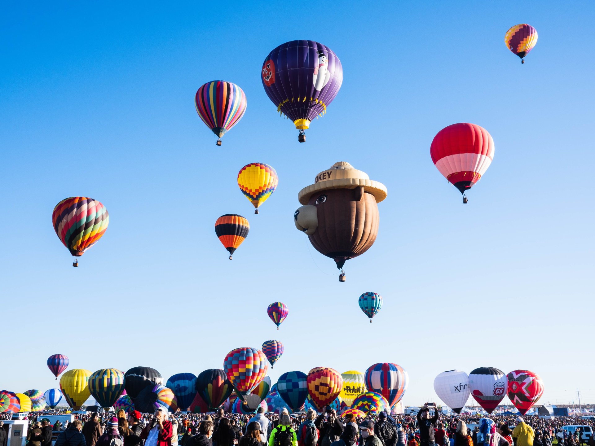 Travel Tips for the Albuquerque Balloon Fiesta and Alba White Truffle Fair