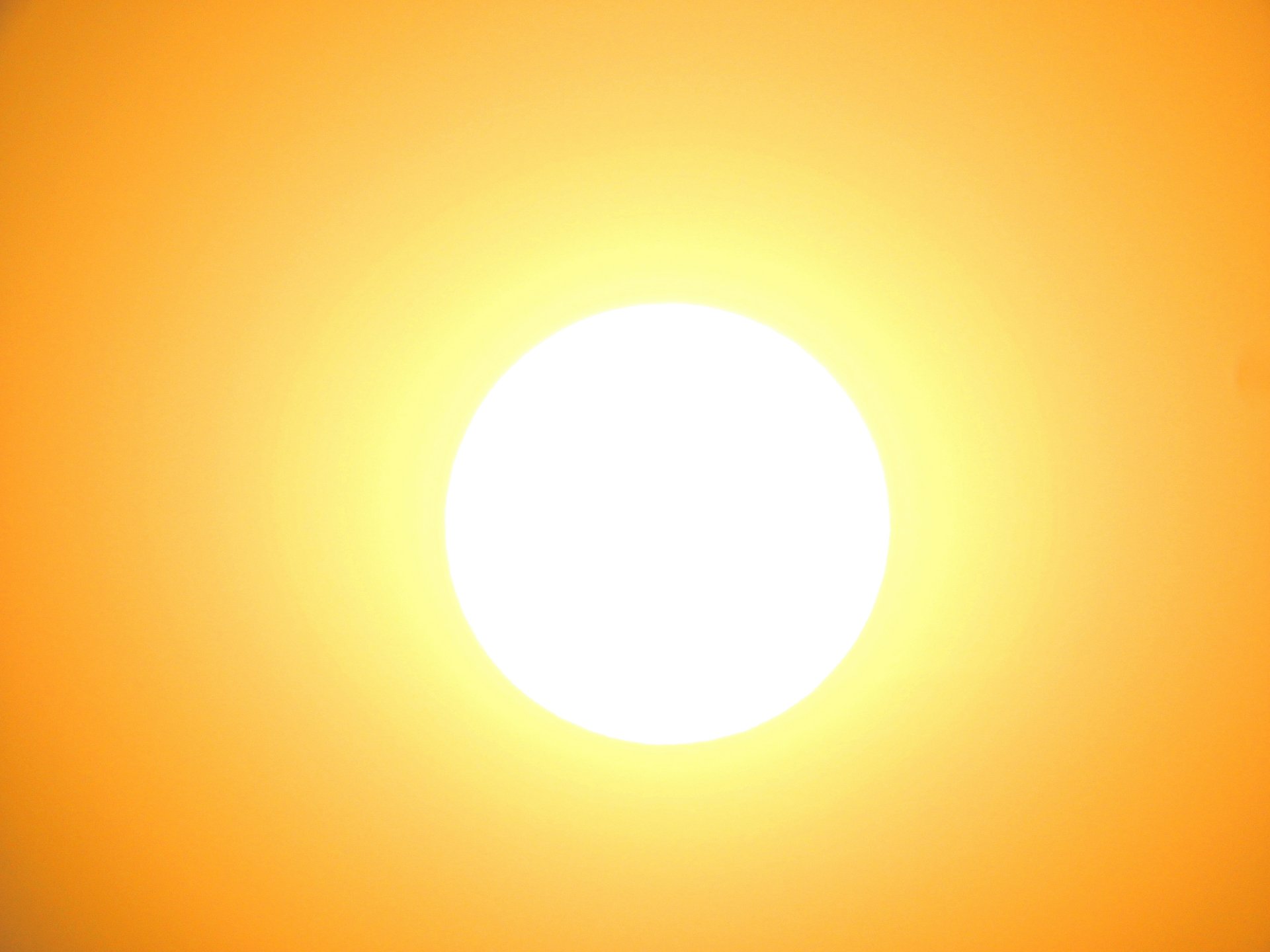Preventing Photokeratitis and Snow Blindness During Summer Travel