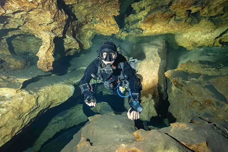 cave-diving-gear