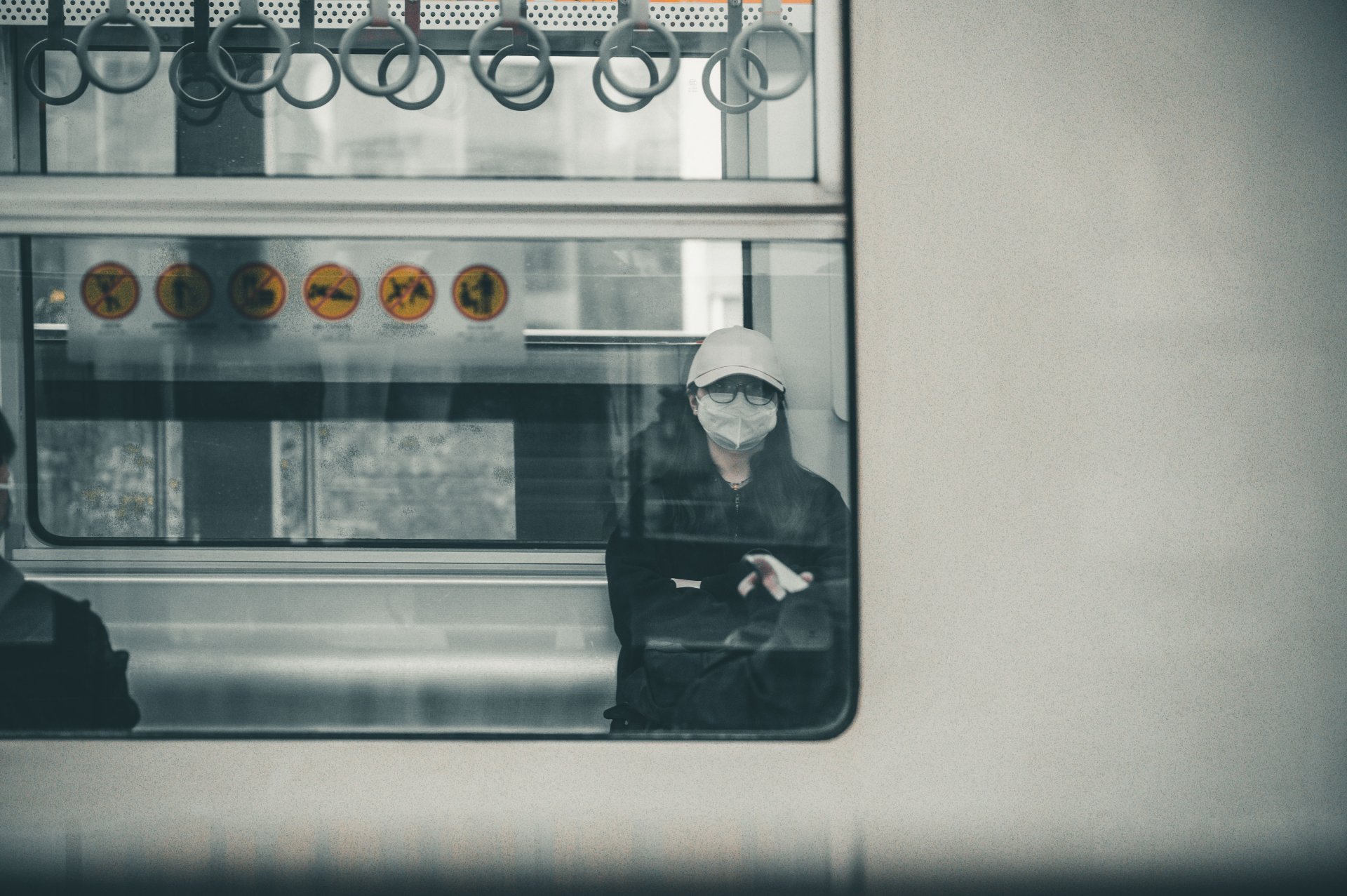 What Should Travelers Know About International Virus Outbreaks?