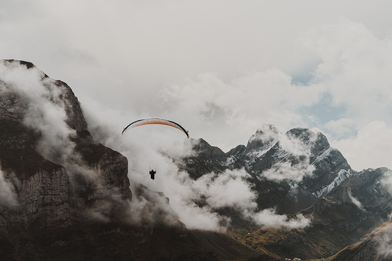 paragliding-in-Switzerland